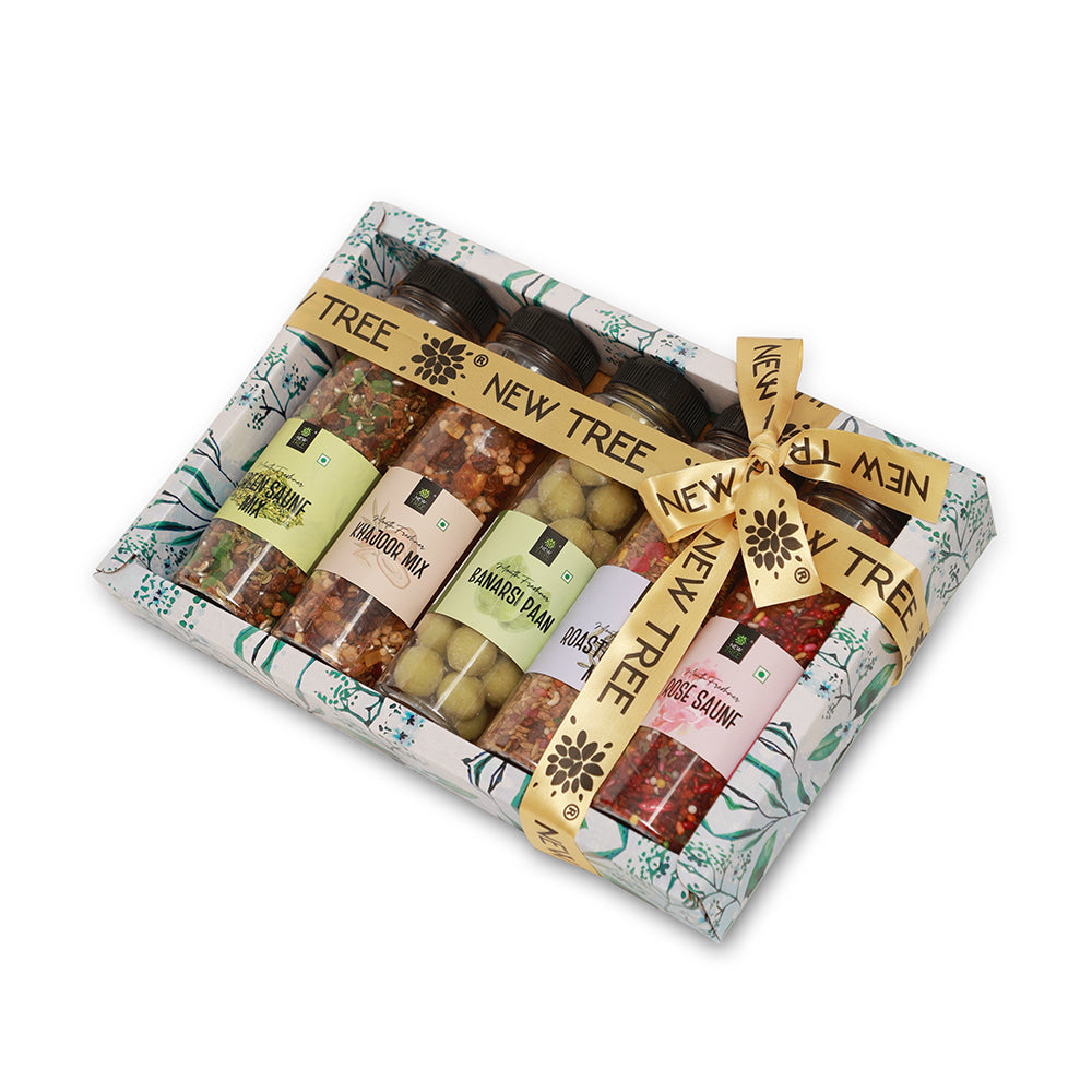 Saunf & Rose Delight: Enjoy Green Saunf, Khajoor Mix, Banarsi Paan, Roasted Saunf, and
Rose Saunf candies.